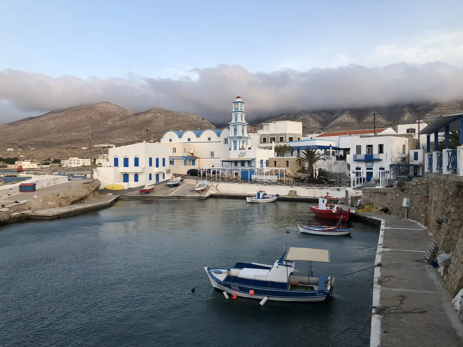 Le petit port de Fry sur l'île de Kasos